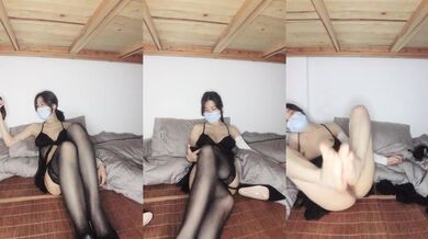 【咬掉樱桃】新人，御姐界年度天花板人如其名，那对红樱桃太吸睛了，厕所里搔首弄姿，让人看了把持不住 (1)